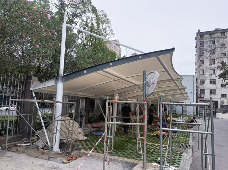 2026无锡市露天停车场升级改造，张拉膜结构车棚厂家一站式施工-1